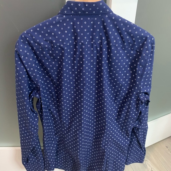 Banana Republic Button Down Patterned Blue Shirt - Picture 2 of 4